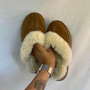 UGG Disquette Platform Sheepskin Slippers - Chesnut
